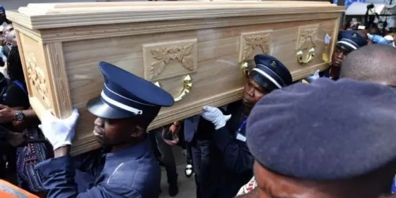 Giấc mơ thấy quan tài của người lạ có thể liên quan đến những thay đổi